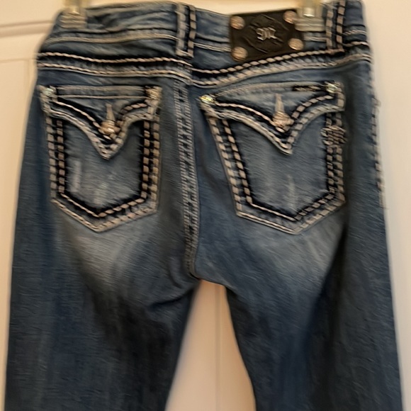 Outstanding Miss Me boot jeans size30. Rise 8” inseam 30”. - Picture 4 of 7